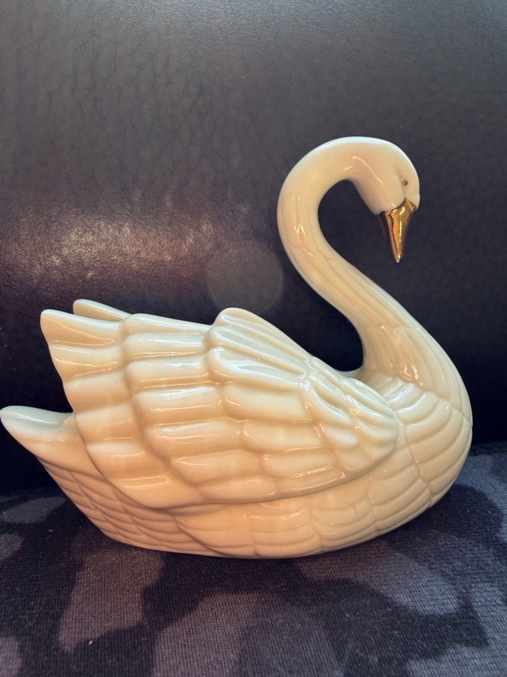 Lenox Cream Ceramic mini Swan Figurine with Gold Beak